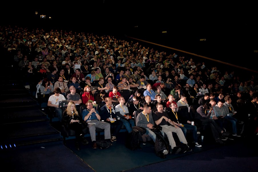 Crowd on the common sessions